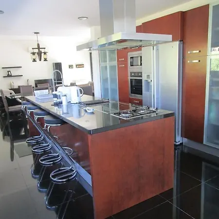 Casa Numa Zona Tranquila פטיאס